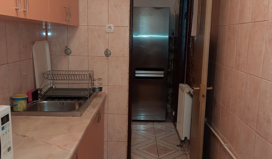 Garsoniera spațioasă in Titan, bloc 1983 - Poză 4