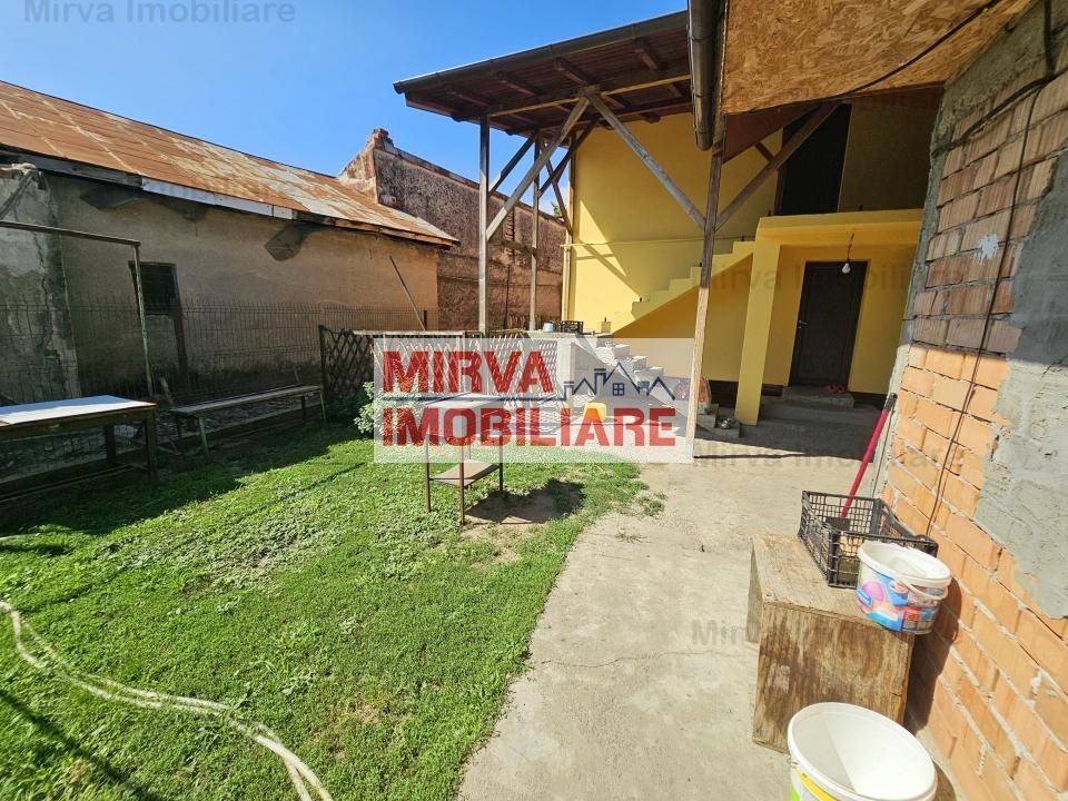 Vanzare vila 6 camere + spatiu comercial, mobilata si utilata, in Blejoi - Poză 68