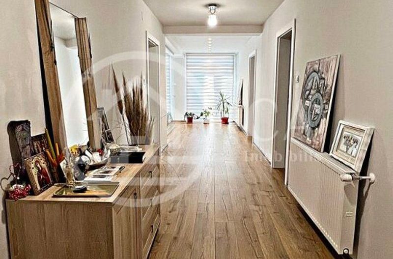 Casa de vanzare cu 5 camere in Santandrei, Oradea - Poză 11