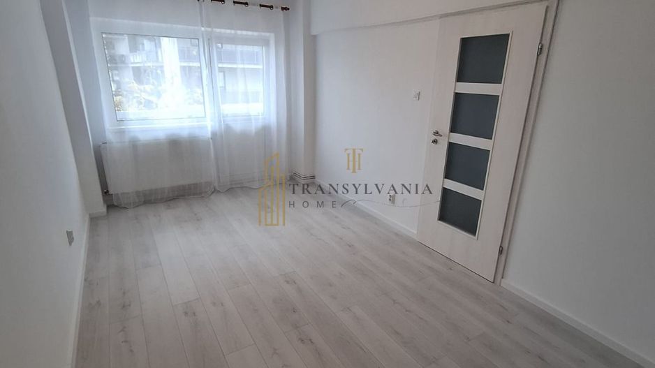 Apartament 2 camere, decomandat - Poză 1