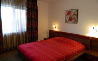 3 camere, piața Unirii, 750 euro negociabil - Poză 3
