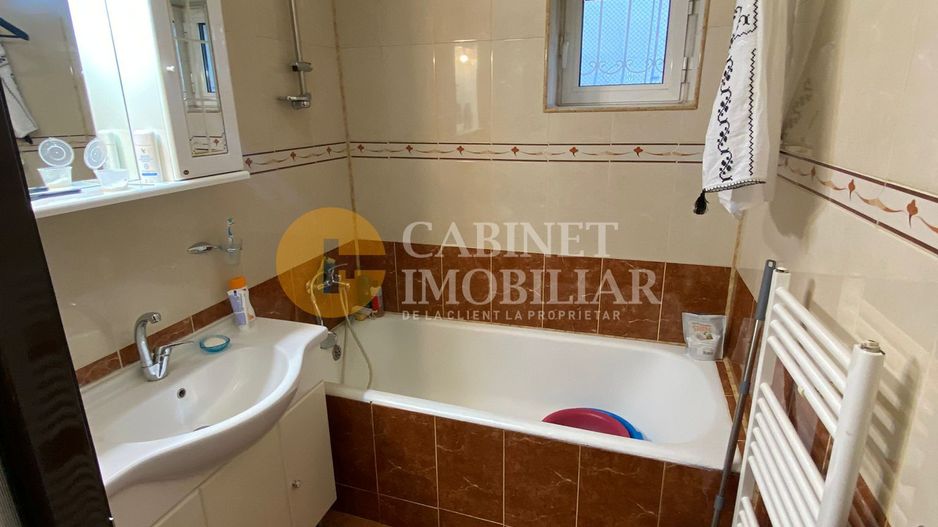 Gară - Bloc Tip Vilă - 3 camere decomandat + loc parcare - Poză 9