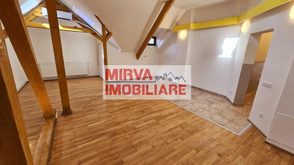 🏢 Spațiu de birouri – 5 camere, 3 băi – Mansardă vilă, Central - Poză 7