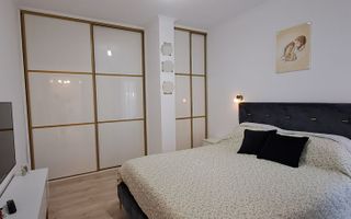 Apartament de 3 camere, lux, 68mp, parcare, zona Vivo - Poză 6