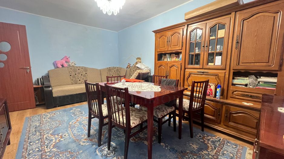 Apartament 3 camere – Etaj 2/4 – Zona de jos - Poză 2