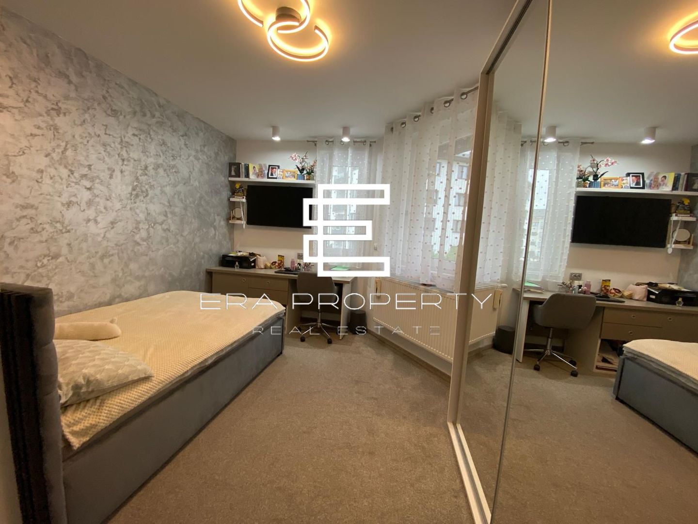 Casa tip duplex , pivnita, carport in Selimbar zona Brana - Poză 9