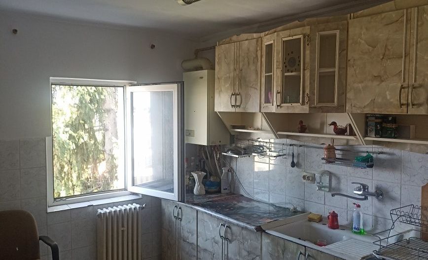 Vând apartament 2camere - Poză 1