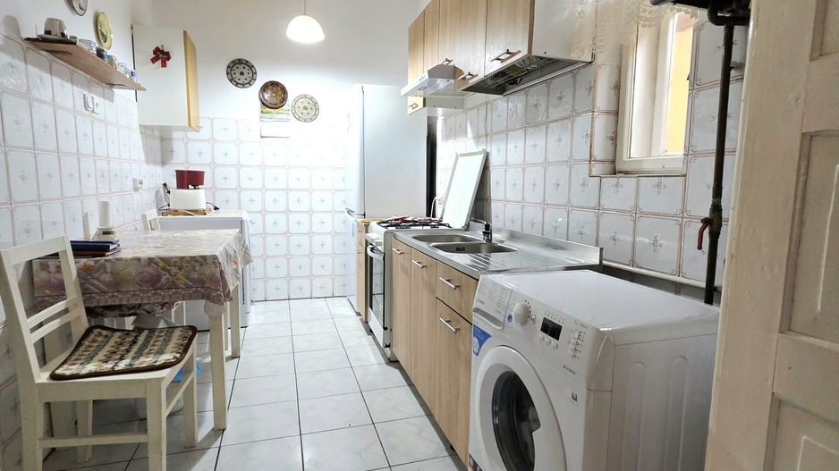 DE VANZARE CASA 5CAMERE ZONA CENTRALA TALMACIU - Poză 23