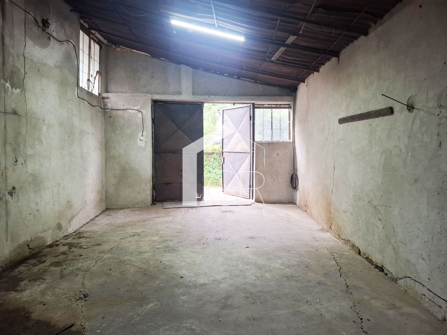 Imobil cu destinatie comerciala, 4 camere, Boldesti-Scaieni - Poză 4