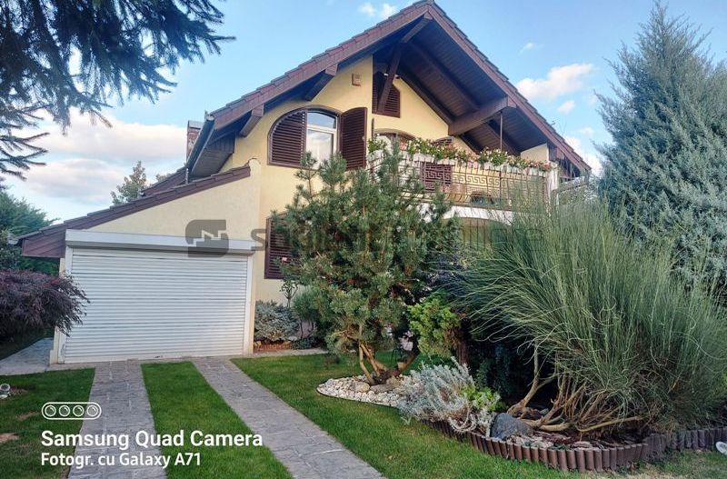 Casa lux cu 5 camere in Rontau - Poză 21