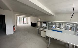 Cladire de birouri  Central pretabil activități medicale - Poză 23