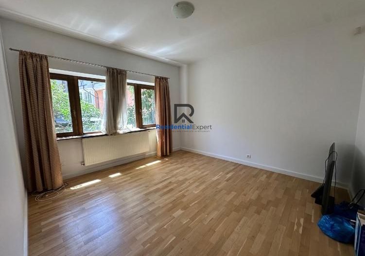 Apartament cu 3 camere de vânzare Primăverii - Poză 7