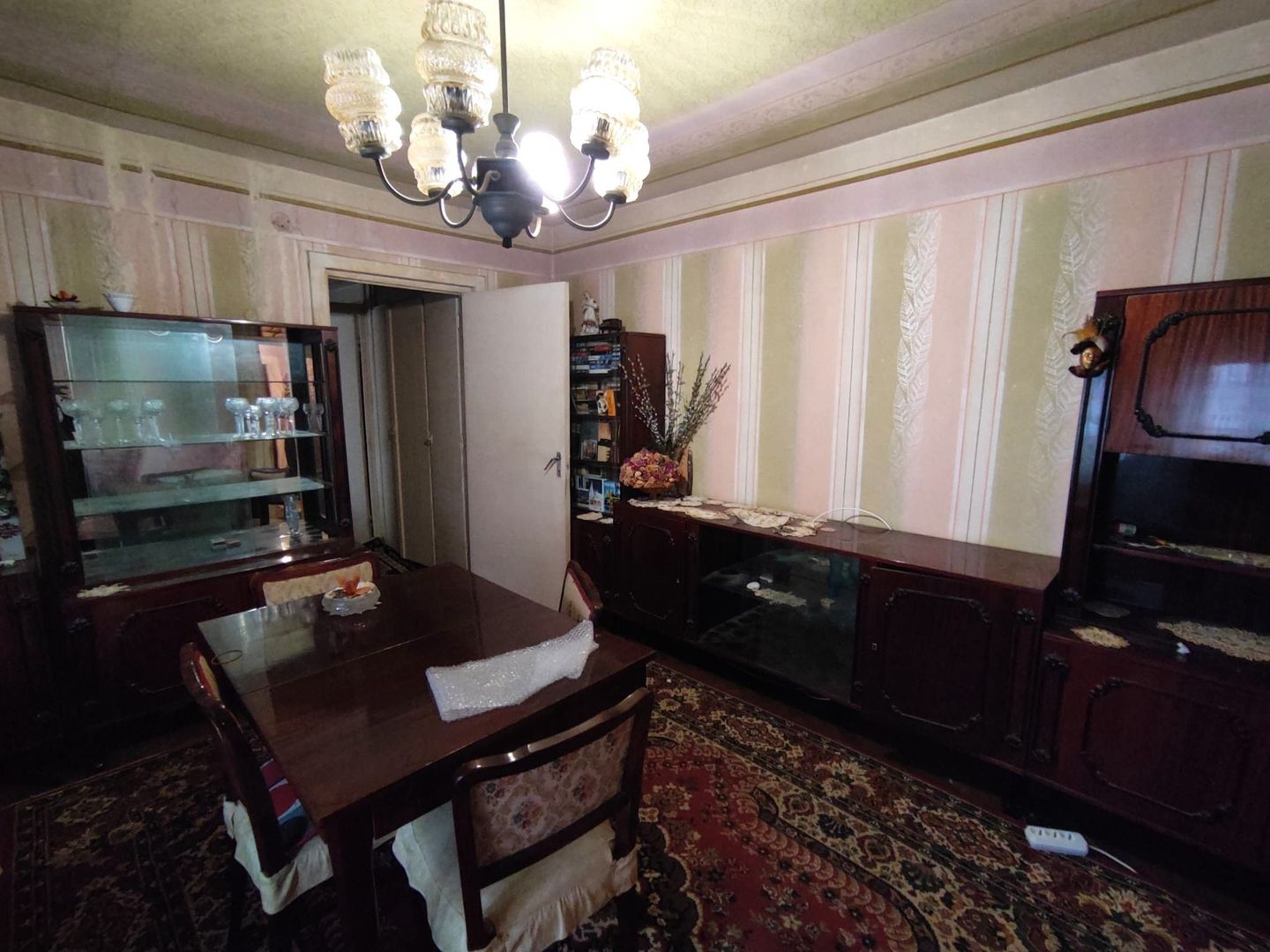 Complexul-Studentesc | 2 Camere | Ideal Investitie. - Poză 1