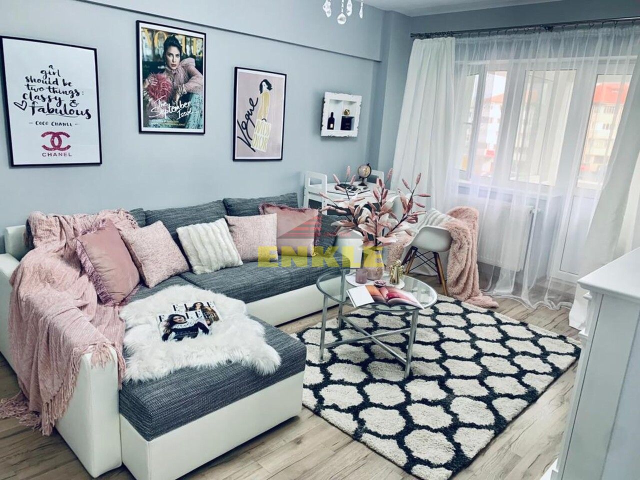 Oferim spre inchiriere apartament de lux  cu 2 camere. Pret 480€ - Poză 1