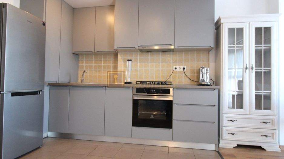 Complex URANUS PLAZA, zona Soarelui; rulouri electrice. - Poză 11