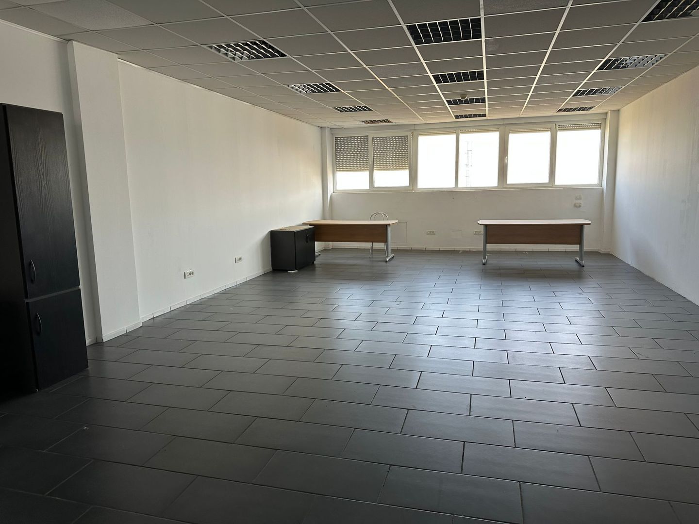 Spatiu depozitare - logistica 2.519 mp si birouri Chiajna A1 - Poză 17