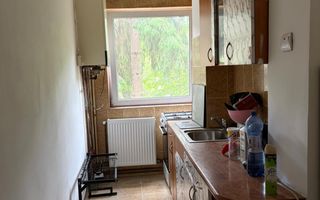 Apartament cu 3 camere, etaj 2 – Zona Dâmbul Pietros - Poză 8