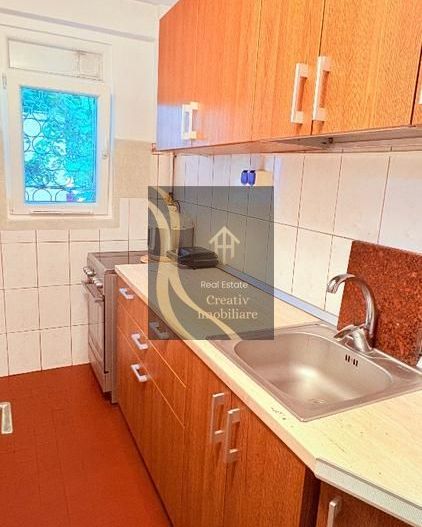 De vânzare apartament decomandat - Poză 10
