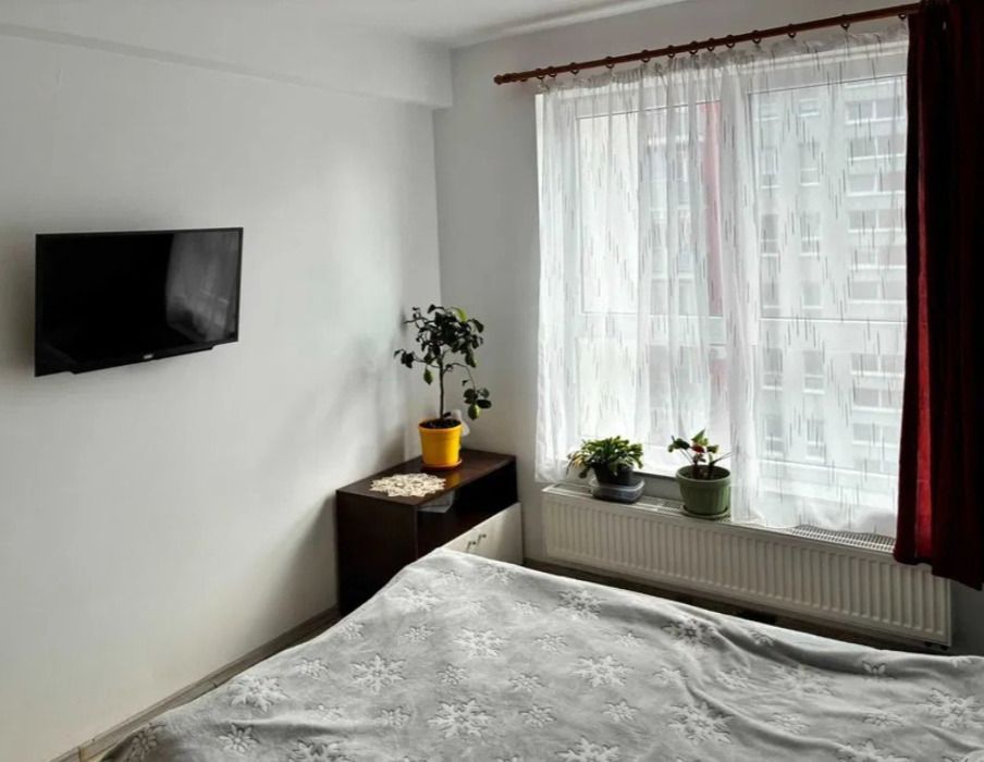 2 camere luminos cu parcare și boxă deal pentru locuire sau investiție - Poză 6