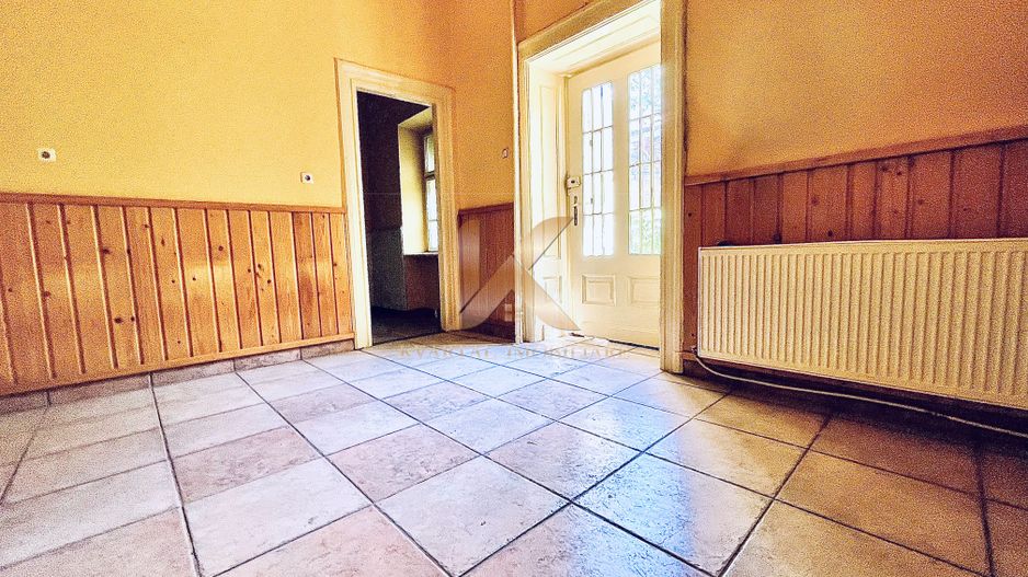 Apartament deosebit cu istorie,  2 camere Palatul Bohus (Centru). - Poză 5