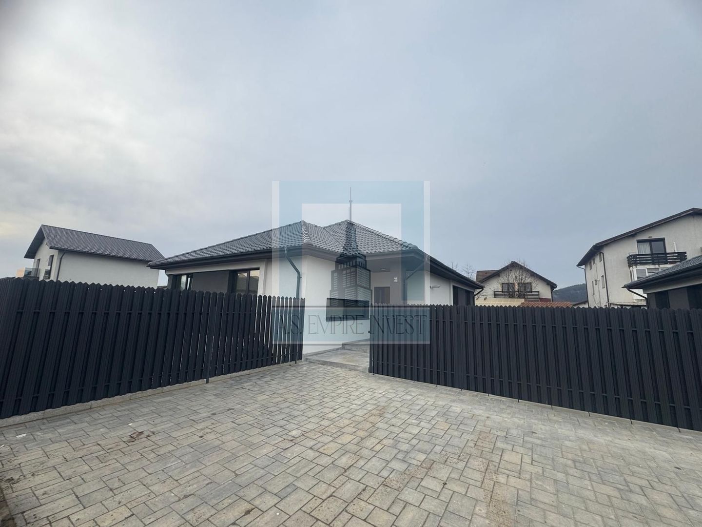 Casă parter 4 camere– stil scandinav – Sânpetru - Poză 2