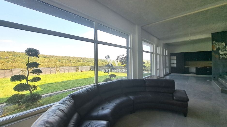 Casa cu piscina interioara si proveliste catre CETATE - Poză 2