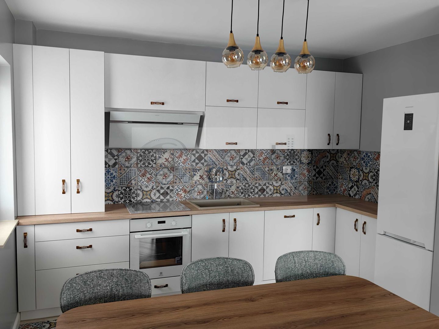 Apartament modern cu 2 camere si balcon - zona Frumoasa - 650€ - Poză 3