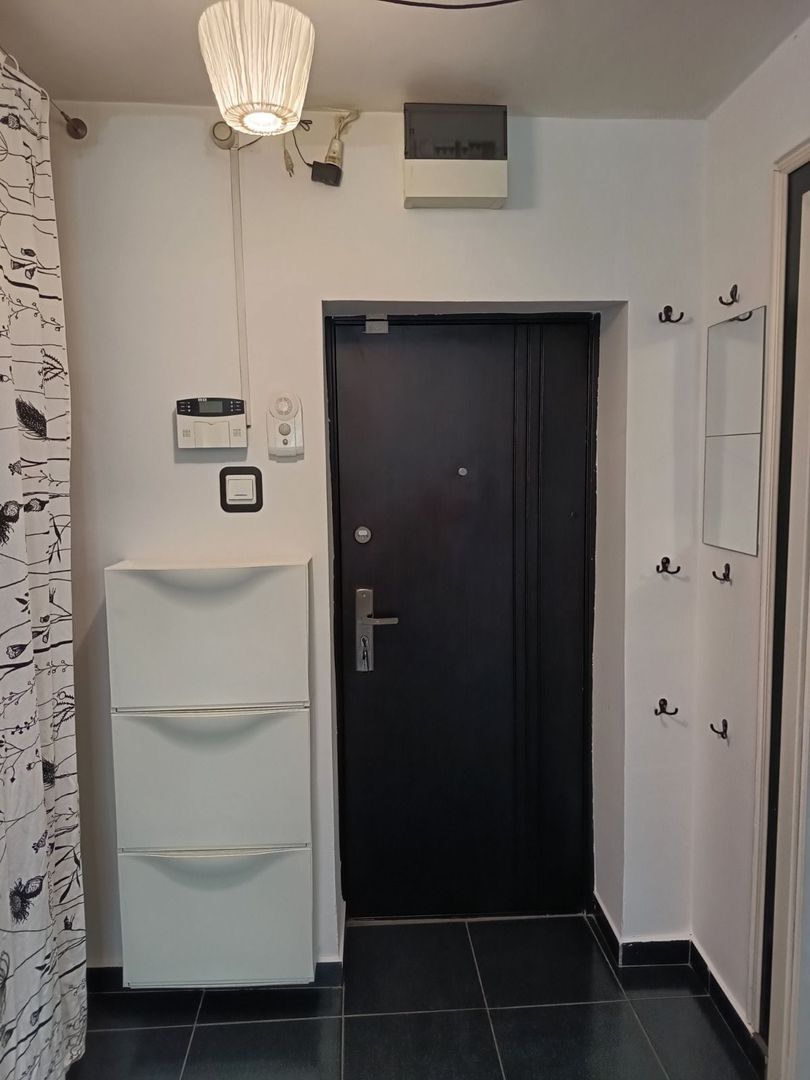 GAROSNIERA DECOMANDATA RENOVATA MOBILATA & UTILATA - Poză 5