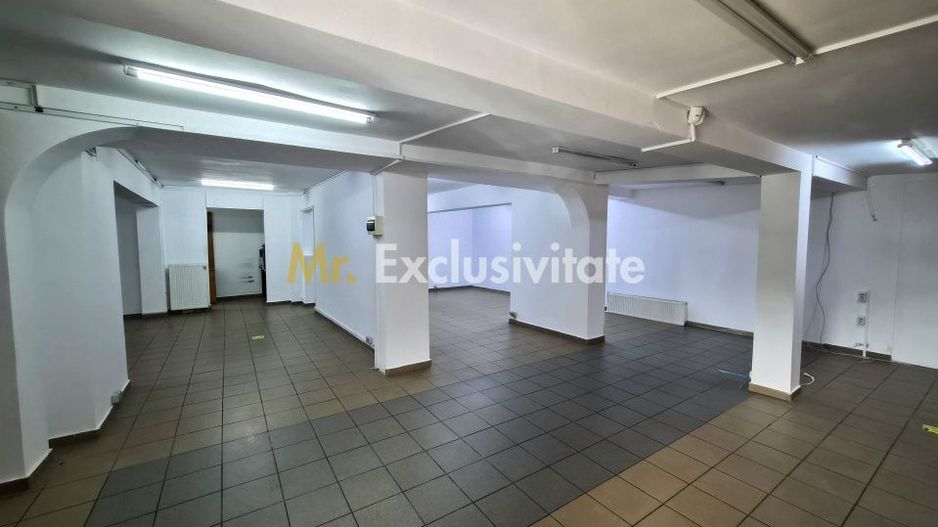 Spațiu comercial de închiriat- lângă spitalul Municipal Curtea de Argeș - Poză 3