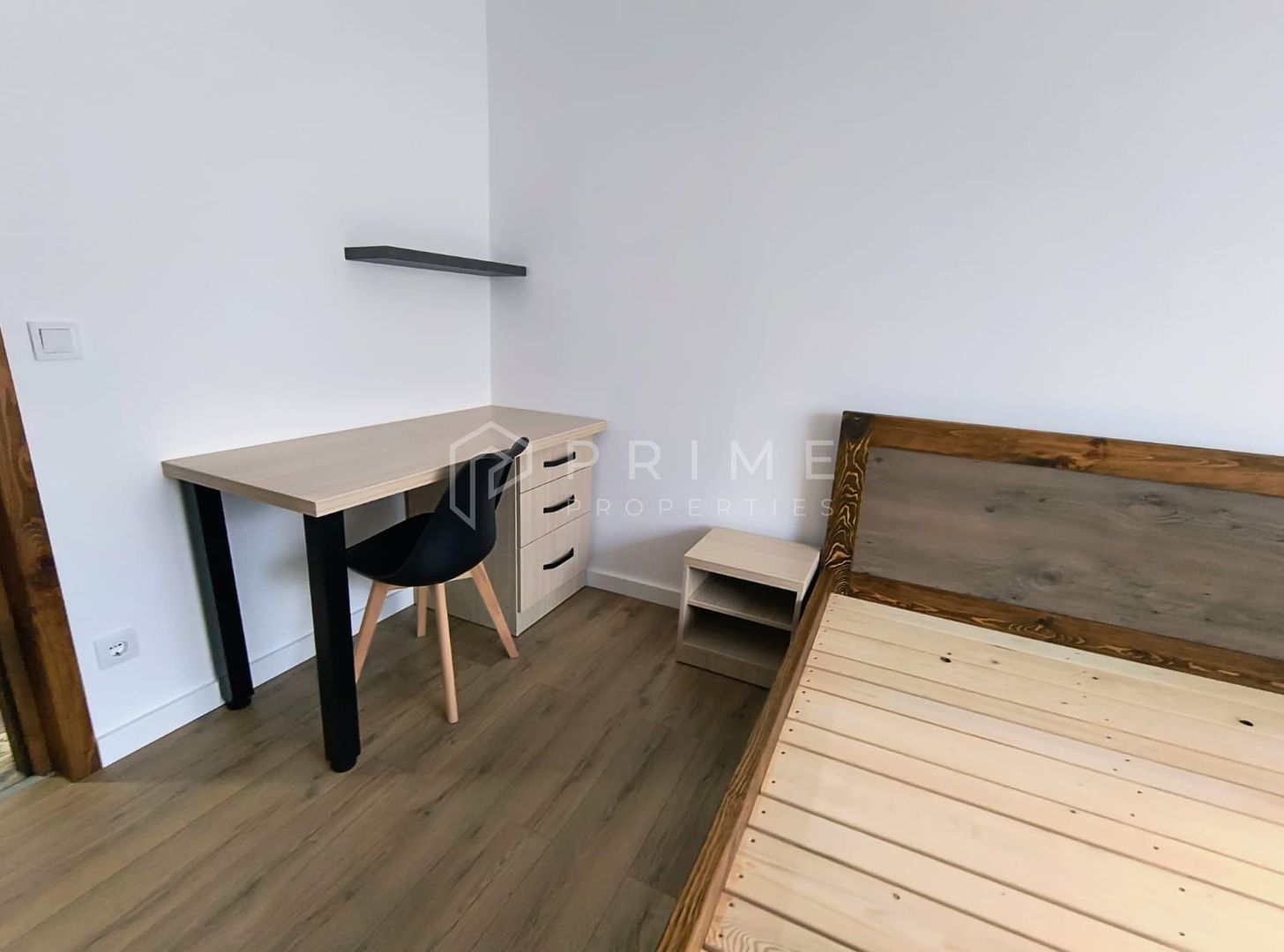 Apartament cu 3 camere la 3 minute de Spitalul Judetean - Poză 5