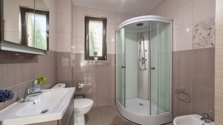 Casa cu 5 camere Stefanesti, Aleea Viilor, AG - Poză 10