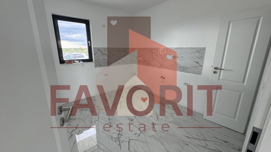 Comision 0%. Panouri si pompa de caldura. Despartit prin camera tehnica - Poză 3