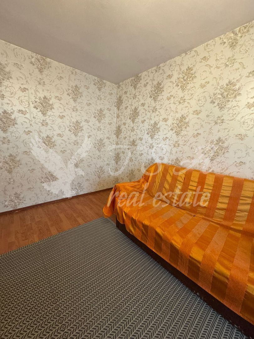 Apartament 3 camere, decomandat, zona Rahova - Poză 4