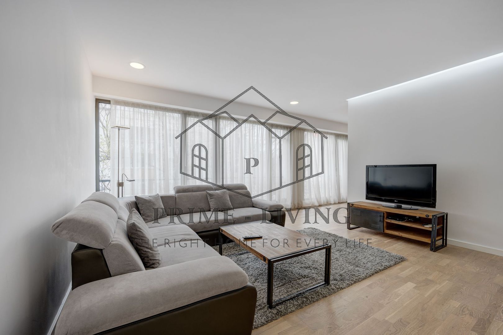 APARTAMENT SUPERB CU 3 CAMERE LA INCHIRERE IN ZONA DOROBANTI - Poză 1