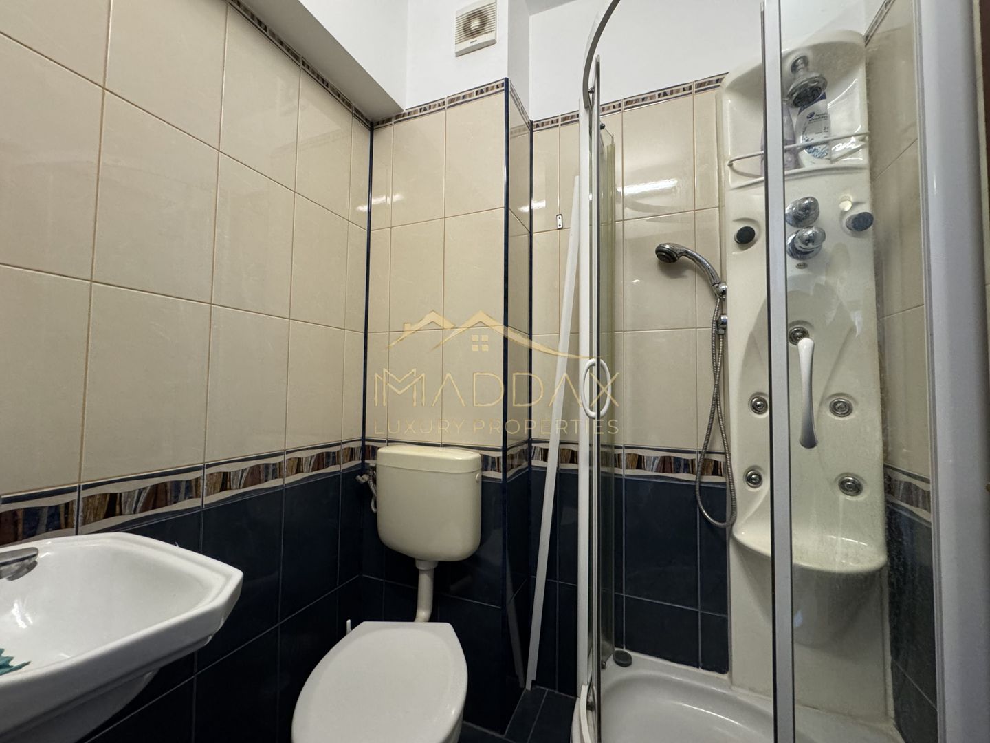 Apartament Elegant de Vânzare – 5 Camere/ 3 Băi, *Arcul de Triumf* - Poză 39