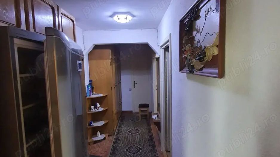 BRASADAS vinde ap 3 cam 75 mp etaj 8/10. - Poză 2