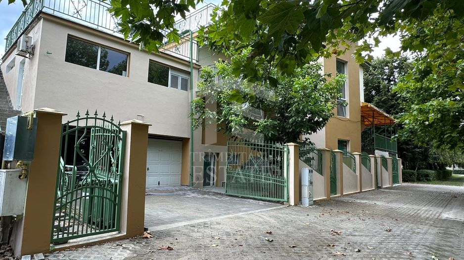 DE INCHIRIAT - SPATIU COMERCIAL CHIAR IN FATA PRIMARIEI SNAGOV - Poză 6