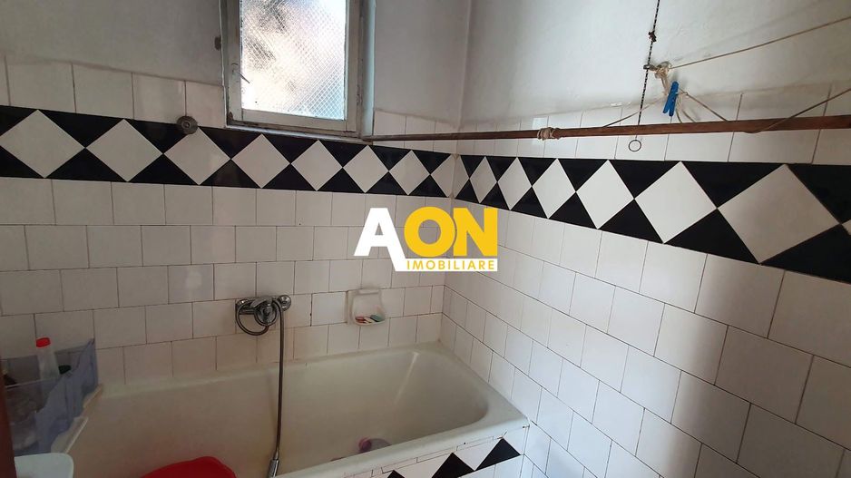 Casa cu 5 camere, 768 mp teren, Cetate - Poză 8