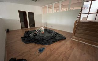 Spatiu comercial de inchiriat, central, trafic intens! - Poză 2