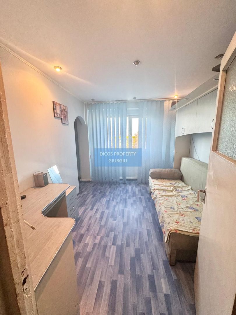 Apartament 3 camere de vânzare – Tineretului - Poză 1