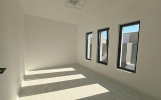 Casa parter-placa de beton-pod-beci-cartierul nou - Poză 6