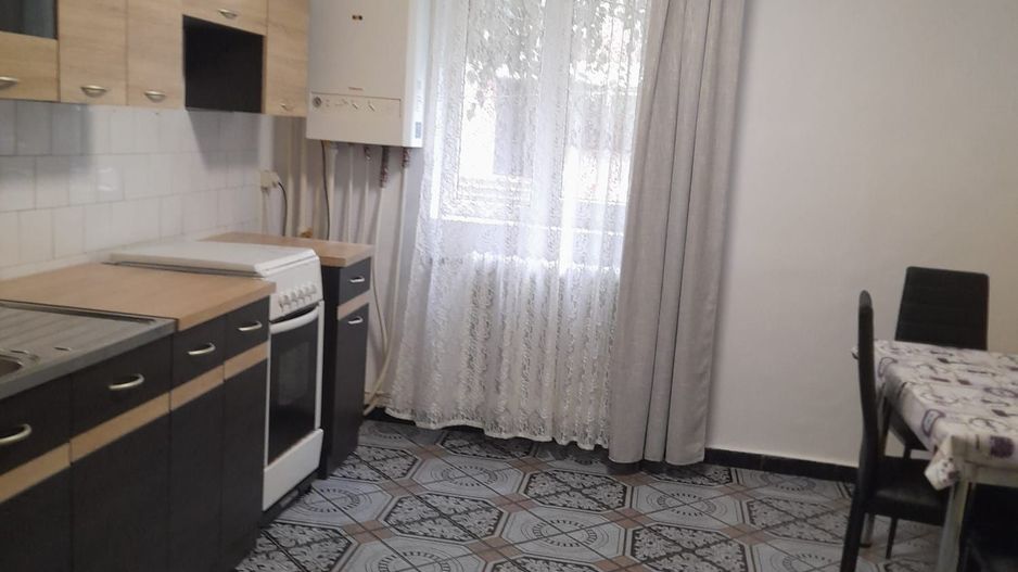Apartament cu 2 camere de inchiriat in Alba Iulia - Poză 1