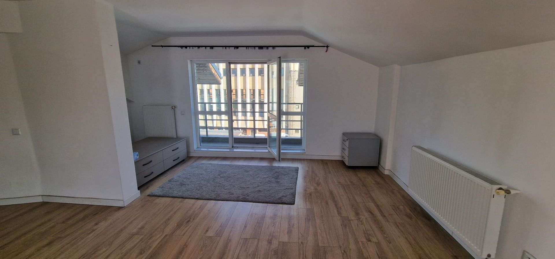 Apartament 2 camere decomandat  Metrou Mihai Bravu. - Poză 7