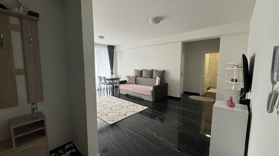 Apartament de vanzare - Poză 2