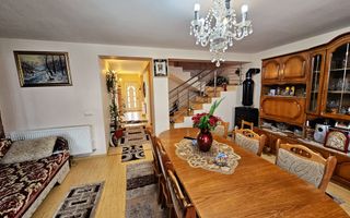 Casa 4 camere, Cetate, amplasament premium, 295 mp teren - Poză 9