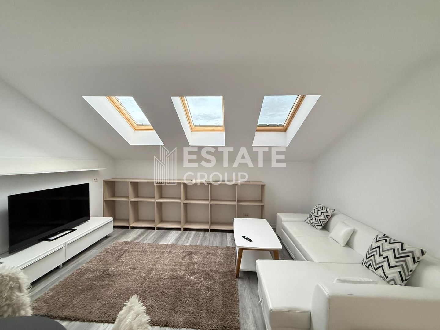 Dumbravita-Kaufland, mobilat modern - Poză 2