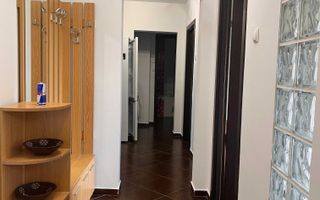 Apartamet cu 3 camere de închiriat - Poză 3
