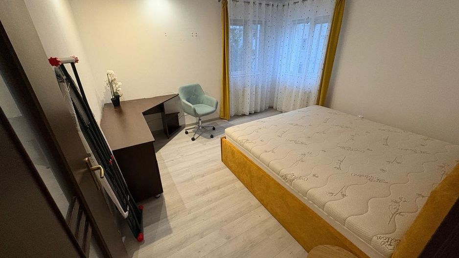 Apartament 2 camere decomandate, etaj intermediar, balcon, parcare - Poză 5