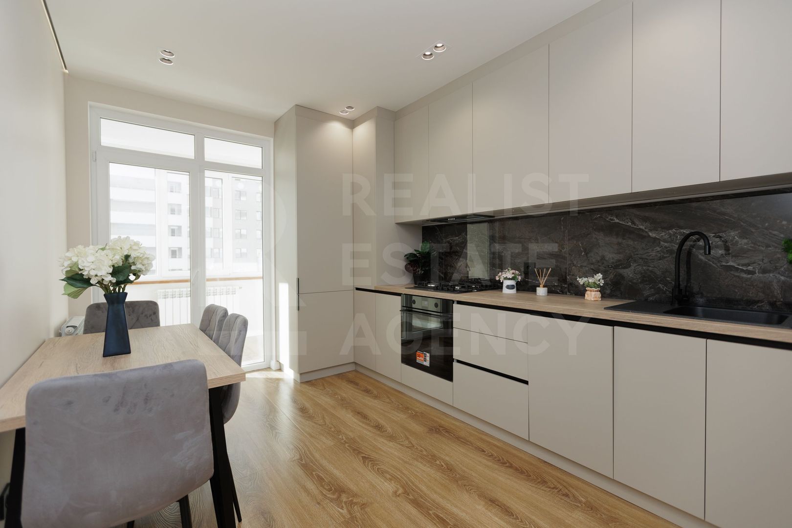 Vânzare, apartament, 3 camere, str. Vasile Lupu, Buiucani - Poză 3