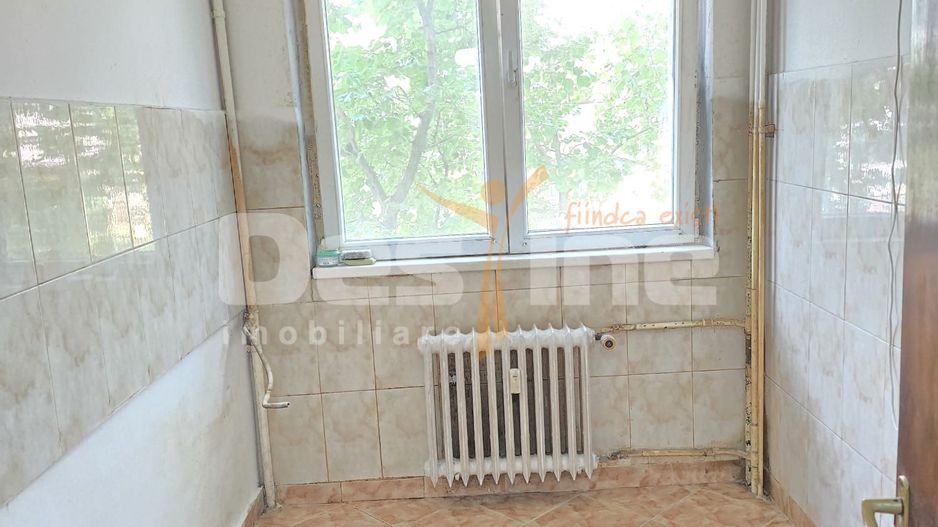 APARTAMENT 3 CAMERE SEMIDECOMANDAT - Poză 11